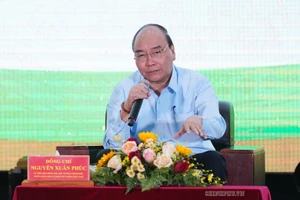 Thủ tướng Nguyễn Xuân Phúc đối thoại với nông dân tại Cần Thơ năm 2019 - Ảnh: VGP/Quang Hiếu