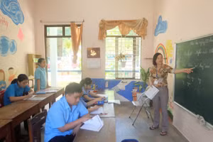 Cô Lê Thị Giang trong giờ lên lớp của mình.