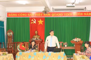 Vụ trưởng Vụ Giáo dục chính trị và công tác HSSV Bùi Văn Linh phát biểu tại buổi làm việc.