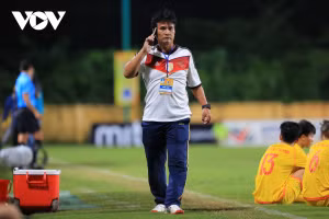 HLV Nguyễn Thế Cường bị cấm tham gia các hoạt động bóng đá do VFF tổ chức trong 5 năm. (Ảnh: Hoài Thu)