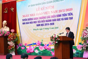 Tuyên dương khen thưởng tập thể và cá nhân tiêu biểu Ngành GD năm học 2019-2020