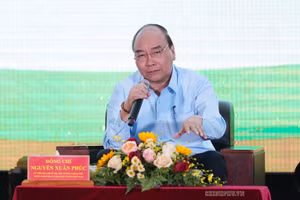 Thủ tướng Nguyễn Xuân Phúc đối thoại với nông dân tại Cần Thơ năm 2019 - Ảnh: VGP/Quang Hiếu