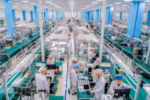 Toàn cảnh nhà máy VinSmart với công suất sản xuất lên tới 130 triệu chiếc mỗi năm.