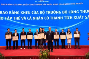 PV GAS nhận Bằng khen của Bộ Công Thương cho đơn vị xuất sắc thực hiện Dự án Nâng cao năng suất và chất lượng sản phẩm