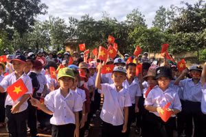 Học sinh Đắk Lắk khai giảng năm học 2020-2021.