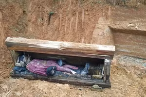 Xác ướp được phát hiện bởi các công nhân xây dựng.