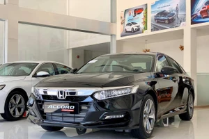 Honda Accord đời 2019 hiện đang được xả hàng với mức khá sâu lên đến 100-130 triệu đồng.