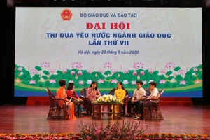 Các đại biểu tham gia tọa đàm