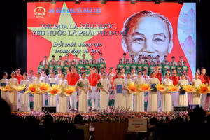 Đại hội thi đua yêu nước ngành giáo dục lần thứ VII: Động lực để "cháy" hết mình cho sự nghiệp trồng người