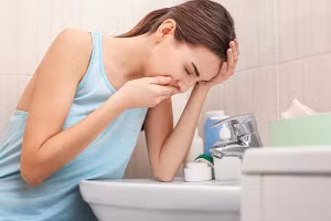 Buồn nôn và nôn là biểu hiện của ốm nghén.