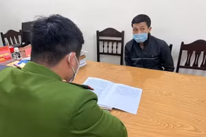 Đối tượng Cao Thanh Hiệp tại cơ quan Công an.