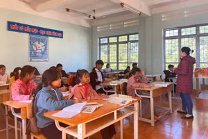 Cơ sở vật chất, trang thiết bị học tập ở các trường tại xã Đăk Rơ Nga được quan tâm, đầu tư.