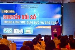 Hội thảo chuyển đổi số được tổ chức tại Kon Tum nhằm nâng cao chất lượng giáo dục.