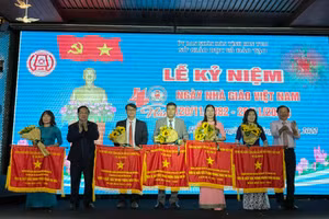 Các tập thể được nhận Cờ thi đua của Thủ tướng Chính phủ.