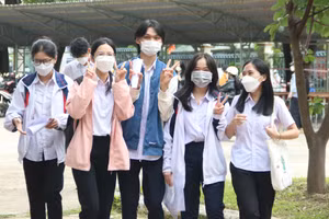 Thí sinh Kon Tum dự thi tốt nghiệp THPT 2022.