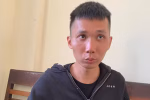 Nguyễn Văn Dũng tại cơ quan công an.