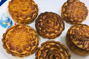 "Dậy sóng" bánh Trung thu thảm họa của hội chị em, làm xong chỉ muốn vứt hết