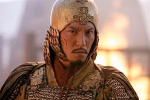 Hóa thân Tôn Quyền trên phim ảnh.