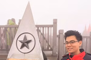 Thủ khoa đầu ra Nguyễn Hoàng Linh được nhận học bổng toàn phần tại Mỹ. Ảnh: NVCC.