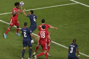 Kingsley Coman ghi bàn duy nhất giúp Bayern Munich vô địch Champions League 2019/20.