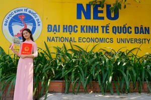 Nguyễn Thị Ngoan - Thủ khoa trường Đại học Kinh tế Quốc dân.