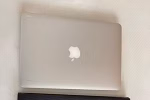 Cơ quan công an thu giữ được 2 máy tính xách tay và một số giấy tờ khác