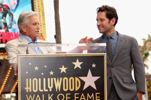 “Người Kiến” Paul Rudd nhận ngôi sao trên Đại lộ danh vọng Hollywood