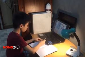 NÓNG 24/7: Giải pháp khi nghẽn đường truyền thi trực tuyến