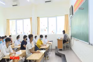 NÓNG 247: Hà Nội đề xuất cho HS trở lại trường hoàn thành chương trình học