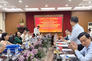 Đoàn giám sát của Ủy ban Thường vụ Quốc hội làm việc với Trường ĐH Sư phạm TPHCM.