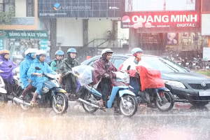 Thời tiết hôm nay nhiều khu vực có mưa rào và dông, nhiệt độ giảm