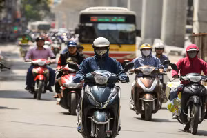 Thời tiết hôm nay Bắc Bộ nắng nóng, Nam bộ mưa vừa đến mưa to