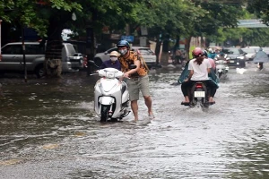 Thời tiết hôm nay trời nhiều mây, tiếp tục có mưa dông