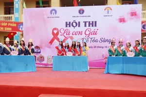 Hội thi "Là con gái để toả sáng" được tổ chức cho học sinh các trường THCS trên địa bàn huyện Đô Lương, Nghệ An. Ảnh: Hồ Lài.