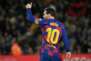 Messi có thể bị Barca phạt nặng khi không tham gia các hoạt động trước mùa giải.