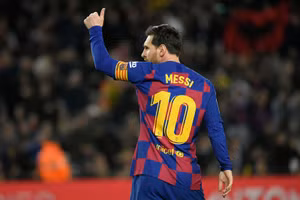 Messi có thể bị Barca phạt nặng khi không tham gia các hoạt động trước mùa giải.