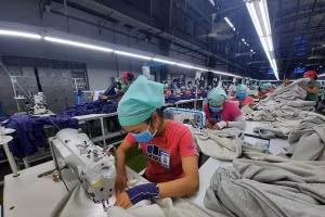 Bảo hiểm xã hội Việt Nam cho hay, sẽ nhận hồ sơ đề nghị nhận hỗ trợ theo nhiều cách.