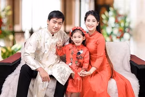 Vợ chồng Bảo Anh và con gái lớn.