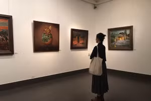 30 tác phẩm của 6 họa sĩ hội tụ trong triển lãm “Anh em”.