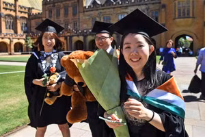  Sinh viên châu Á du học tại Australia.