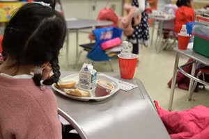 Học sinh thành phố New York học trực tiếp từ tháng 9.