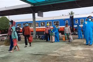 Những chuyến tàu đã đưa gần 3.000 công dân Quảng Bình hồi hương, trong đó có nhiều phụ nữ mang thai, nuôi con nhỏ.
