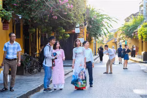 Du lịch Quảng Nam sẽ đón khách theo 4 giai đoạn.