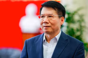 Thứ trưởng Bộ Y tế Trương Quốc Cường trước khi bị khởi tố.