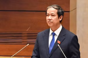 Bộ trưởng Bộ GD&ĐT Nguyễn Kim Sơn trả lời chất vấn. Ảnh minh họa/INT