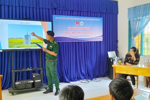 An Giang đưa "Tiết học biên cương" vào trường học trên địa bàn biên giới.