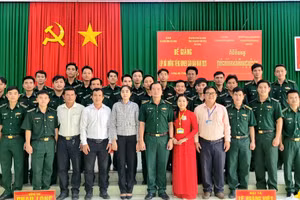 An Giang bế giảng lớp bồi dưỡng kỹ năng tiếng Khmer cơ bản cho CB,CD Bộ đội Biên phòng An Giang.