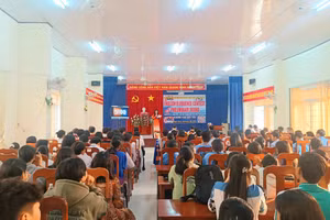 Sở GD&ĐT An Giang tổ chức vòng sơ khảo Hội thi Hùng biện tiếng Anh cấp THPT năm học 2023 - 2024.