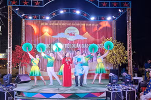 Đêm thơ Nguyên Tiêu trên Thiên Cấm Sơn