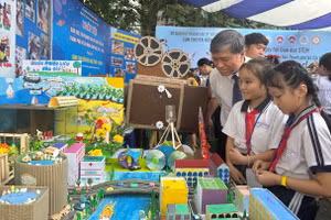 Học sinh tiểu học TPHCM tham gia ngày hội STEM.